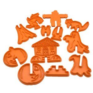 Nordic Ware Halloween 3D Cookie Cutter Set Witch Ghost Scarecrow Pumpkin 12 Pcs